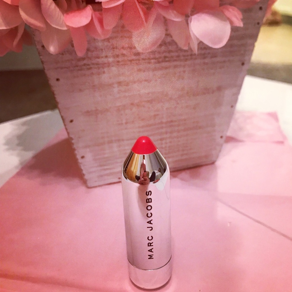 MARC JACOBS Kiss Pop